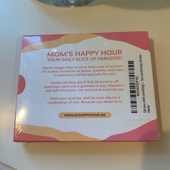 NWT
Mom’s Happy Hour
30 ACTIVITY CARDS TO UNCOVER
JOY, CREATIVITY, AND SELF-CARE - Picture 5 of 6
